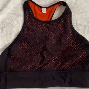 Lululemon sports bra